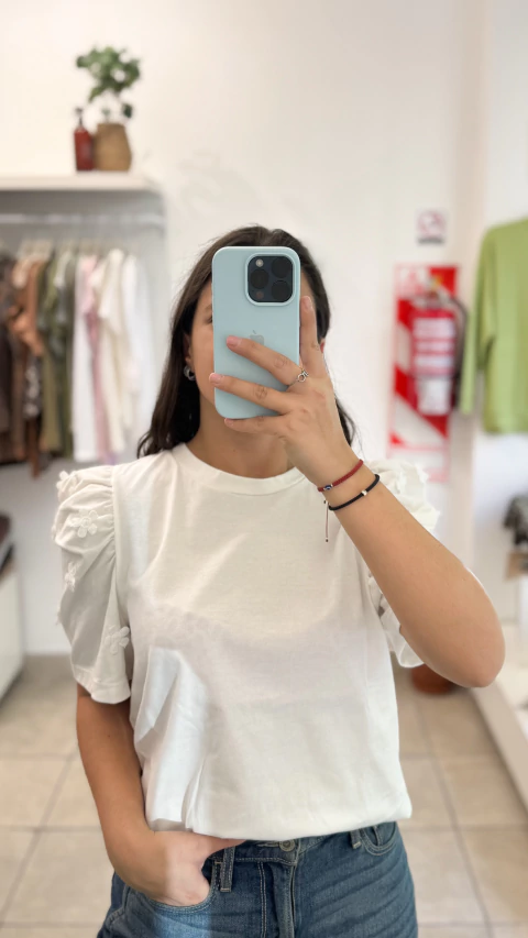 Remera Flores - comprar online