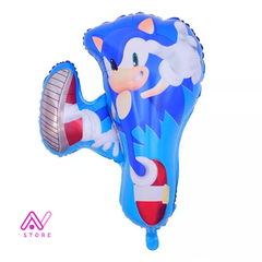 Sonic pateando