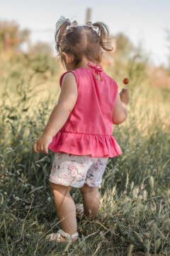 Musculosa maru rosa en internet