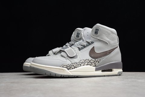 Tênis Air Jordan Legacy 312  Cinza