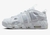 Air More Uptempo Low 'Triple White' na internet