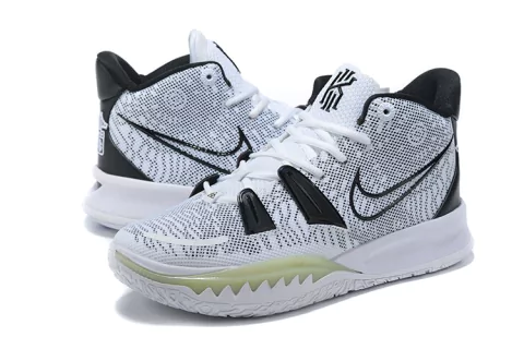 Tênis Nike Kyrie 7 GS 'Hip-Hop'