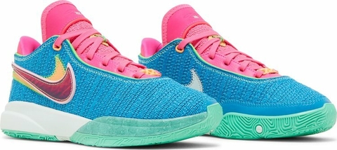 Tênis Nike LeBron 20 Laser Blue