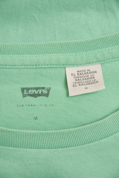 (M) Levis tee - comprar online