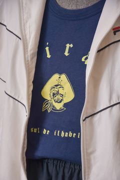 Imagem do (P) Camiseta vintage Ilhabela