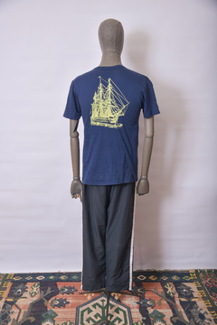 (P) Camiseta vintage Ilhabela na internet