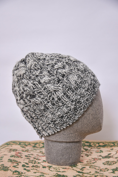 Gorro Semi Circle na internet