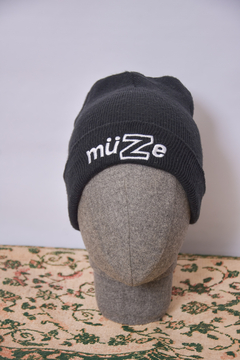 Gorro importado Müze - 3 brechó