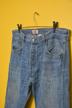 (50) Levi’s 501 na internet