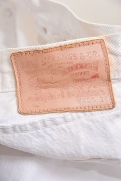 (50) Levi’s 501