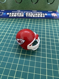 Mini capacete Chiefs na internet