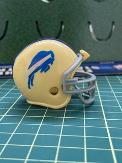 Mini capacete Bills na internet