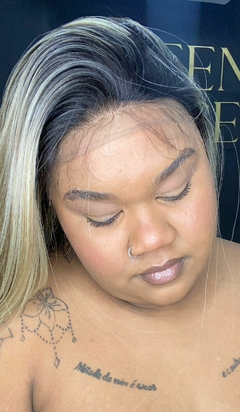 Lace Front Ariel - Loira com mechas (pré-venda) na internet