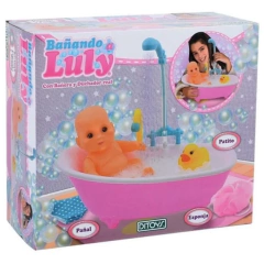 BAÑANDO A LULY