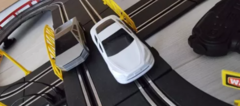 PISTA DE AUTOS CON CARGADOR USB FAYDI - Juguetería Aladino