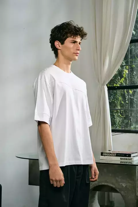 Remera DIFFERENT Blanco 977 - comprar online
