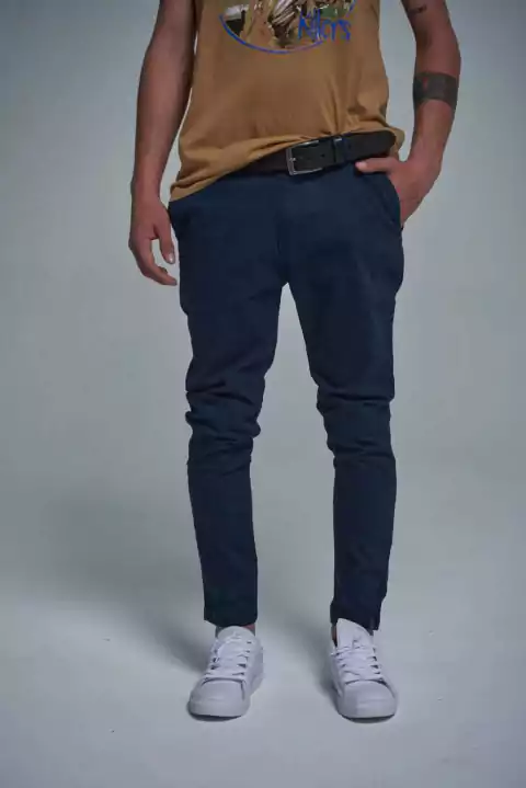 Pantalón STRATO CHINO Negro 776