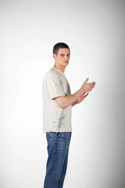 Remera OVER REAL Beige 813