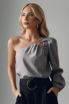 Blusa Carlota Um Ombro Argola