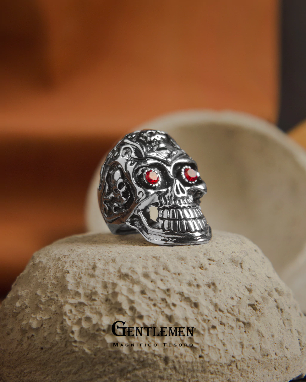 Anillo Skull Red Eyes