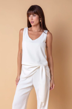Camiseta Decote V - Off White - comprar online