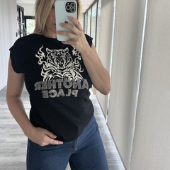 Remera Majida en internet