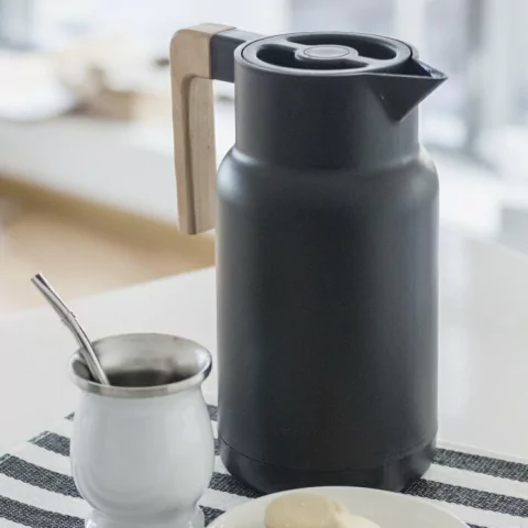 JARRA TÉRMICA CON MANIJA