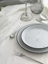 PLATO POSTRE GRANITO BORDE GRIS 21 cm