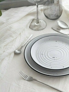 PLATO POSTRE GRANITO BORDE GRIS 21 cm