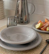 PLATO LÍNEA GRIS CERÁMICA