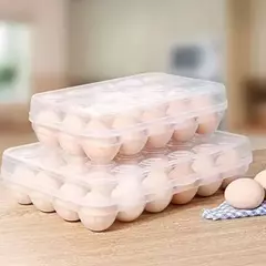 HUEVERA PLASTICA TRANSPARENTE 15 CAV - comprar online