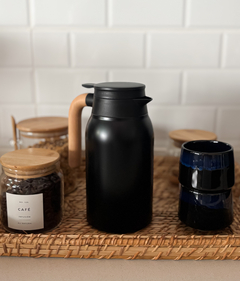 JARRA TÉRMICA DE ACERO CON MGO MADERA BLACK 800 ml - comprar online