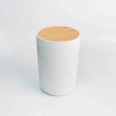 CESTO DE BASURA TAPA BAMBOO en internet