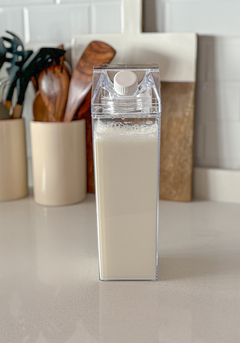 BOTELLA ACRÍLICA RECARGABLE PARA SACHET DE LECHE - comprar online