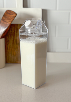 BOTELLA ACRÍLICA RECARGABLE PARA SACHET DE LECHE
