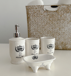 SET DE BAÑO 4 PIEZAS CON JABONERA BAÑADERITA - comprar online