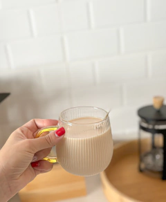 TAZA DE VIDRIO RAYITAS 350 ml - comprar online
