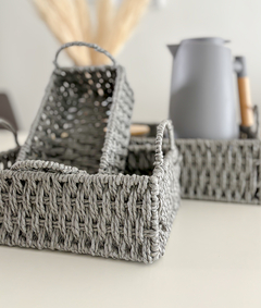 CANASTO CON MANIJA GRIS FIBRAS NATURALES - comprar online