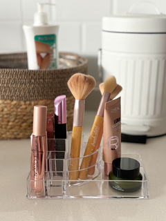 ORGANIZADOR DE MAQUILLAJES BAÑO ACRÍLICO 14 x 13 en internet