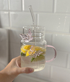 VASO DE VIDRIO CON TAPA Y SORBETE MARIPOSA PINK 450 ml