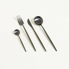 SET DE CUBIERTOS 16 PIEZAS NEGRO - comprar online
