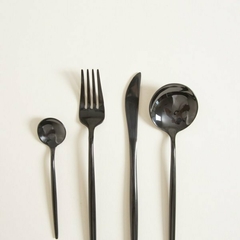 SET DE CUBIERTOS 16 PIEZAS NEGRO BRILLANTE