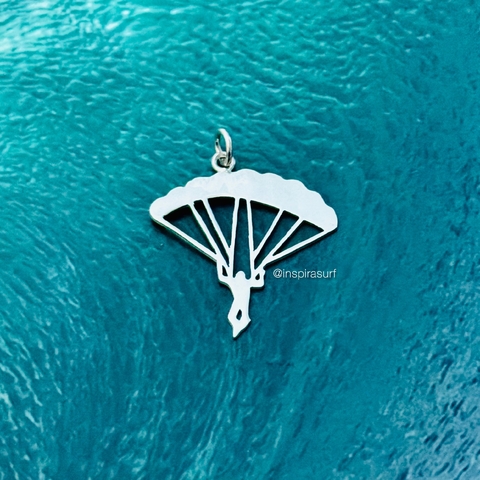 Pingente Paraquedas / Parapente em Prata 950