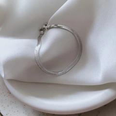 Pulseira laminada lisa banhada a ródio - comprar online