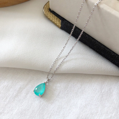 Colar gota turmalina banhado a ródio