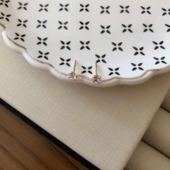 Brinco ponto de luz 4mm banhado a ouro 18k - comprar online