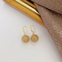 Brinco gancho esfera de quartzo rutilado banhado a ouro na internet