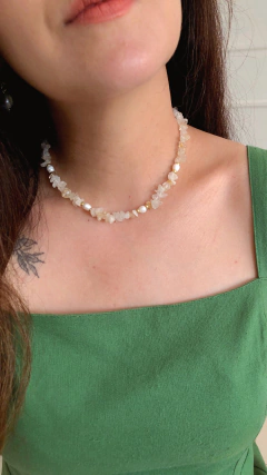 Colar citrinos e pérolas dispersas banhado a ouro - comprar online