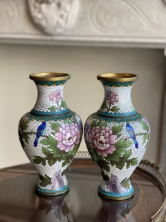 Par de vasos em cloisonné
