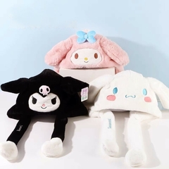 Gorro Mueve Orejas Kuromi Negro en internet